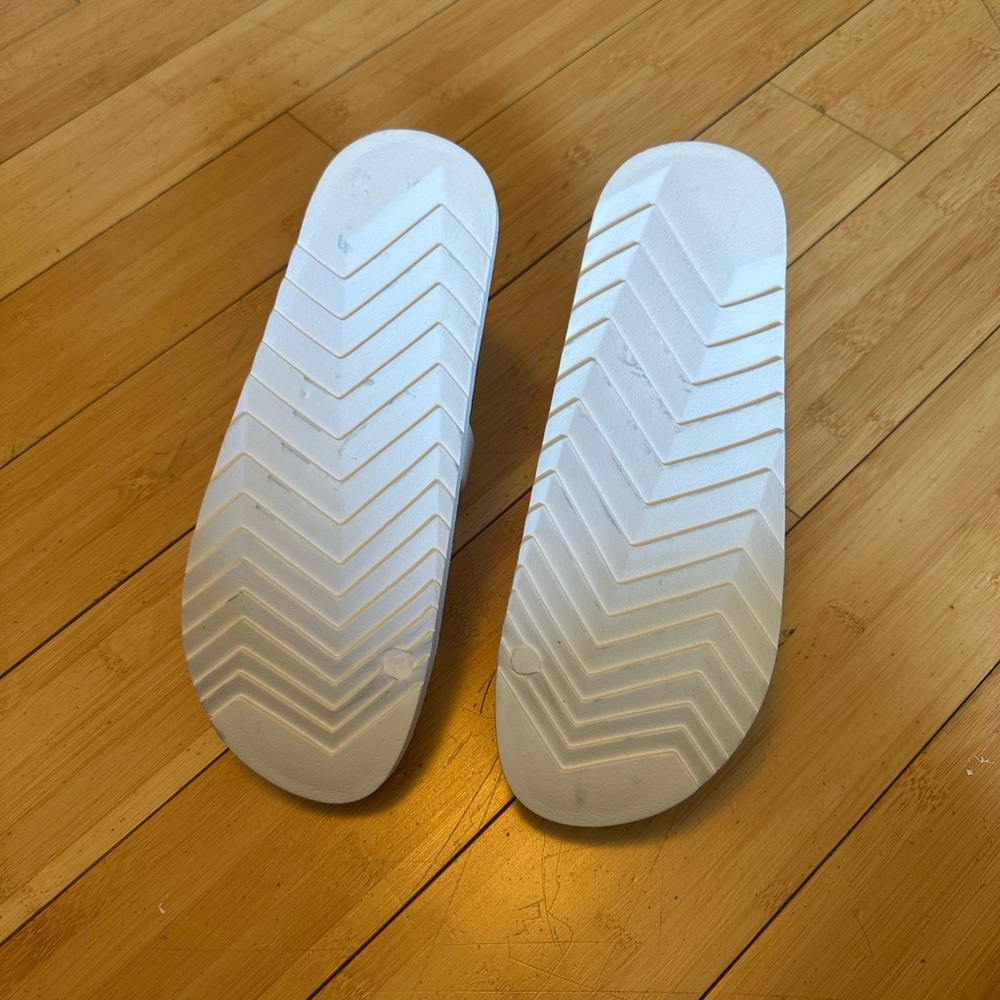 White Madden Girl Sandals - Picture 4 of 6